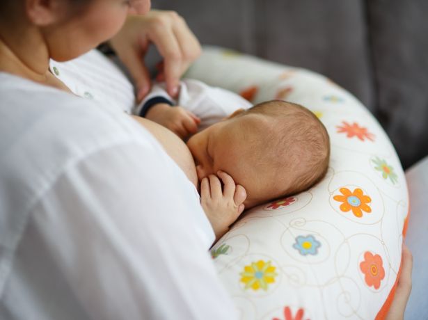 Pojišťovny a příspěvky na kojení a kojicí polštáře 2018Pojišťovny a příspěvky na kojení a kojicí polštáře 2018