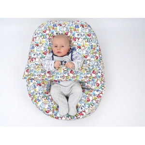 Pelíšek pro miminka, kojenecký relaxační polštář GRAFITTI
