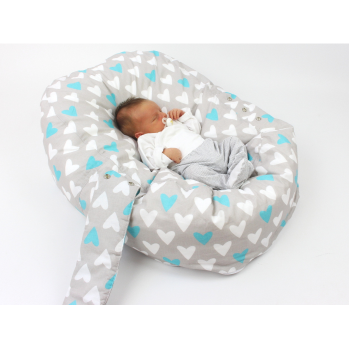 Pelíšek pro miminka, kojenecký relaxační polštář SRDCE MODRÉ